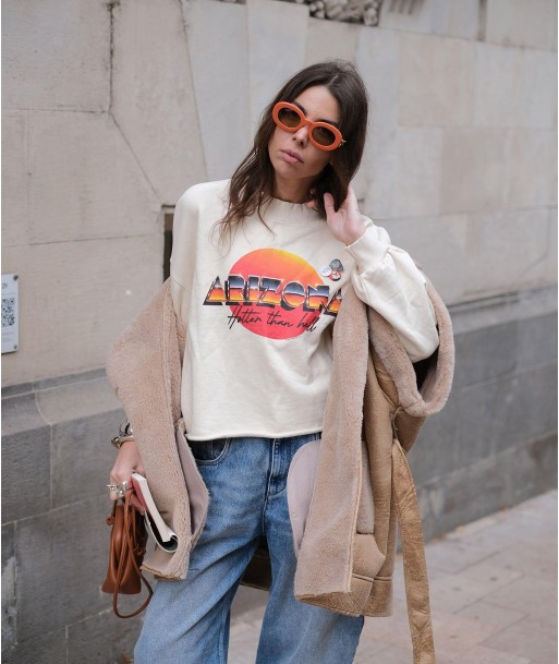 Natural “HOTTER” cropped sweatshirt ou a consommer sur place